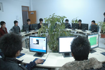 �������Ǽ�У