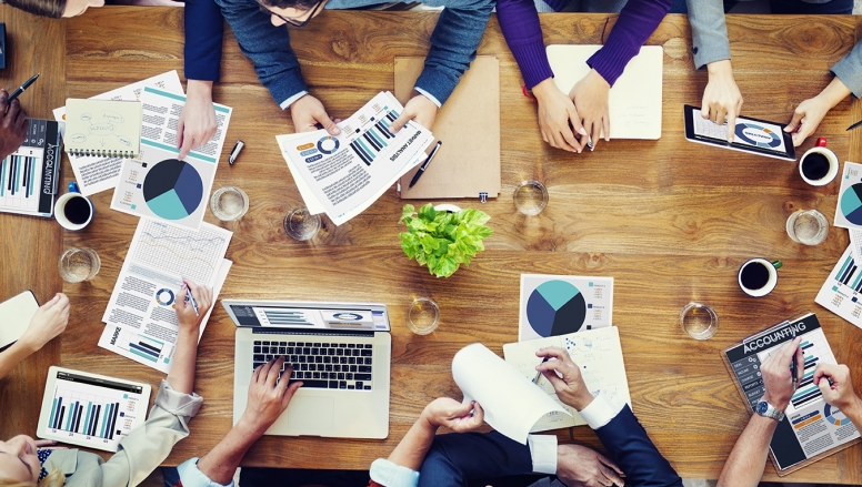 �����Ј��I�N�W(xu��)У�ļҺ�