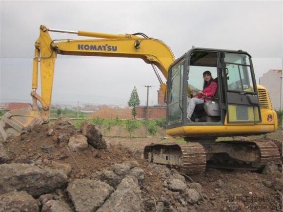 ̩����Դ�ھ�C(j��)��(zhu��n)�ތW(xu��)У��Ů�����ԌW(xu��)�ھ�C(j��)����