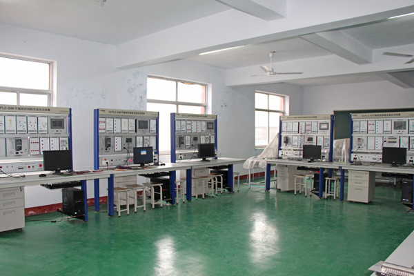 ���f�Єڄ�(d��ng)�����W(xu��)У������Ӗ(x��n)늺���������