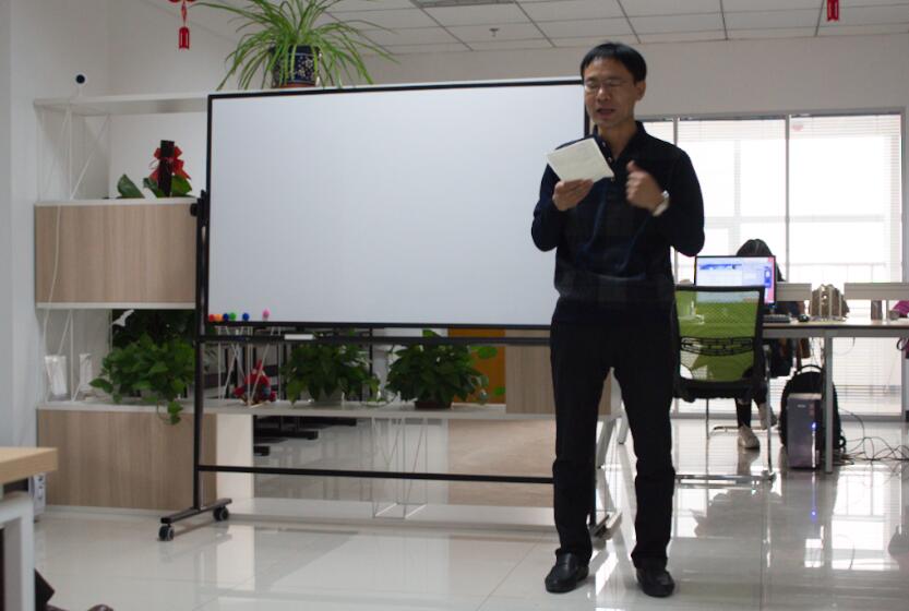 ��У�Lȫ��