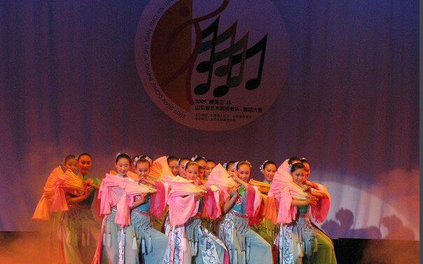 �R��ˇ�g(sh��)�WУ�õČ��I(y��)��ʲô��