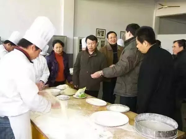 �ĳ����A��У�N����Ӗ(x��n)�����(b��o)����