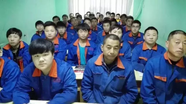 �x�񺸽ӌW(xu��)У���A���ӌ��I(y��)�����������~~~