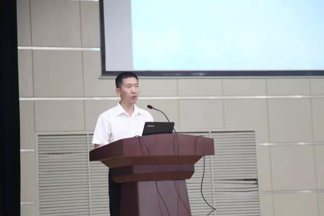 ɽ�|��·�����W(xu��)Ժ2017�ꃞ(y��u)��̎����M(j��n)���E��(b��o)���(hu��)