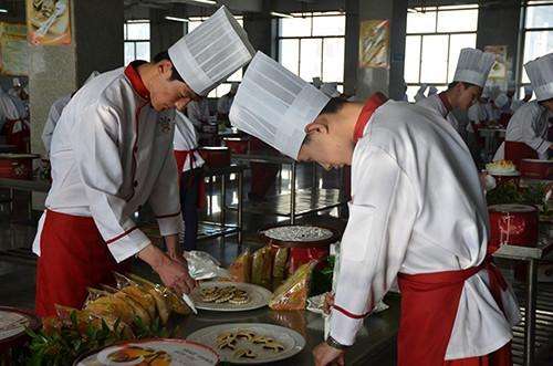 �����ɽ�|�{(l��n)���I(y��)�W(xu��)У������Щ�l����