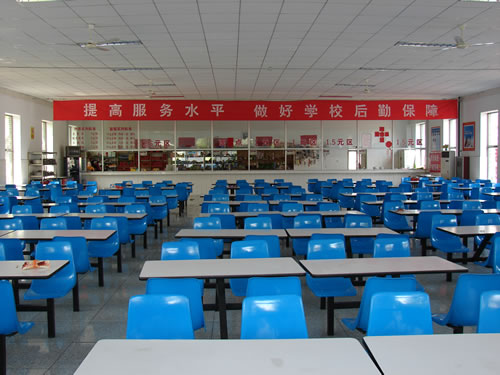 ��������ɭ�����WУ�k�W��(y��u)������Щ��