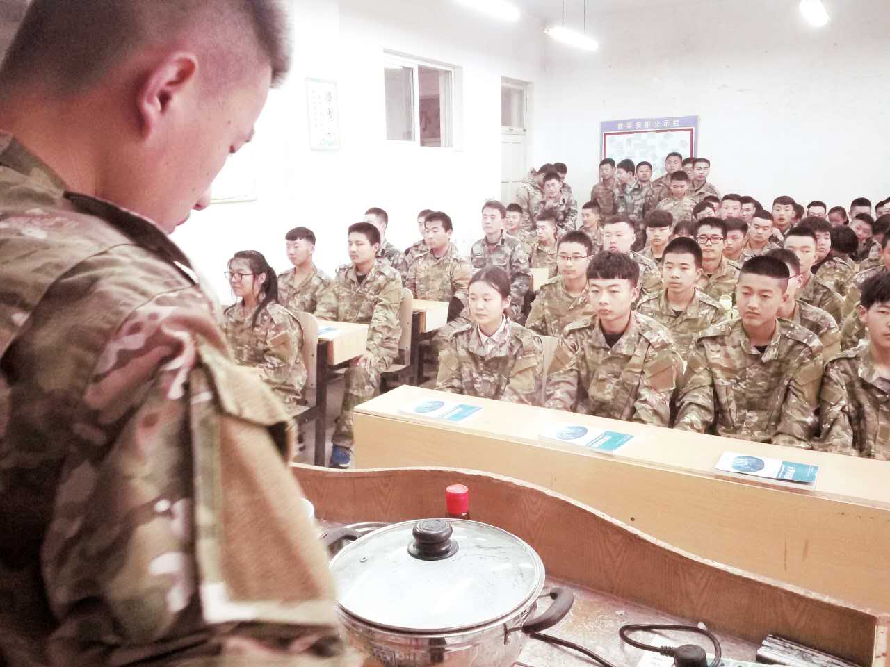 ܊У�̌W(xu��)Ժ���(d��ng)����