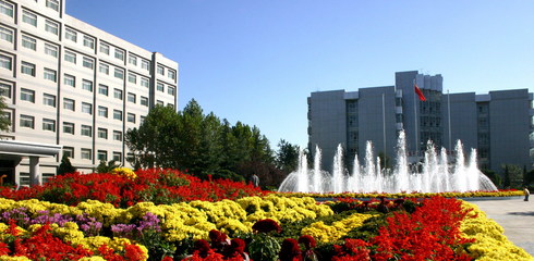 ɽ�|ؔ��(j��ng)�W(xu��)У�ļҺ���