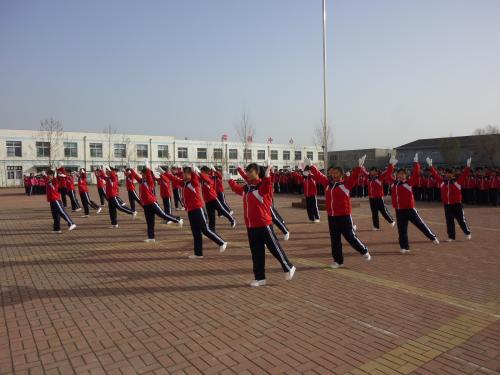 �������Ǽ����W(xu��)У���I(y��)���͘I(y��)�б��φ���