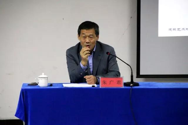 �ཨ���F(tu��n)�hί��ӛ��V����(y��ng)�������u�󌍌W(xu��)Ժ���W(xu��)�g(sh��)�v��