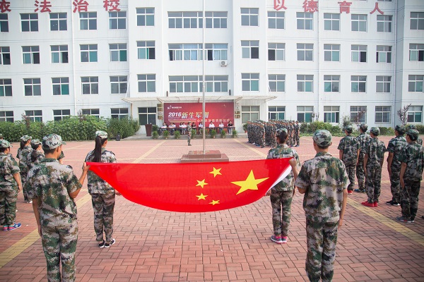 ������Щ�W(xu��)У���M(j��n)�д����߿���