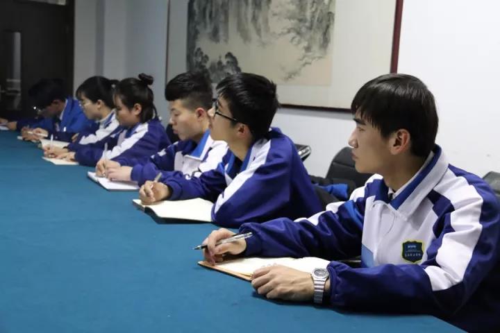 �{���I(y��)�WУ���_�W����Մ��