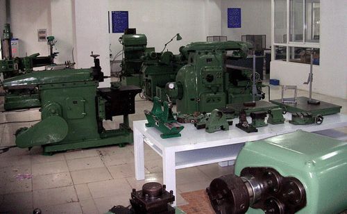 ��(j��)���м����W(xu��)Ժ�C(j��)늹��̌W(xu��)Ժ����ʲô�n����