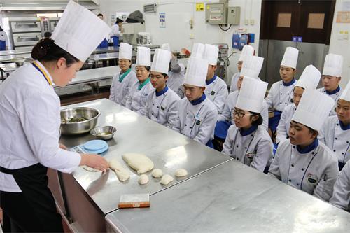 ɽ�|������Ӗ(x��n)�N�����I(y��)ȥ�ČW(xu��)��ɽ�|�{(l��n)���W(xu��)У��ô�ӣ�