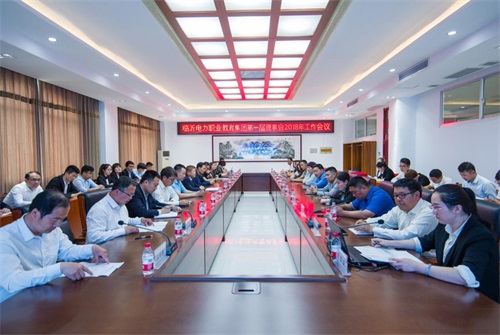 �R������W(xu��)У25����c����չ�F(xi��n)ÿһ��(g��)���Õr(sh��)����