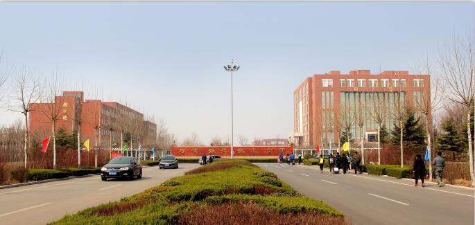 ���������Ϻ��ՌW(xu��)У�������ՌW(xu��)У�W(xu��)�M(f��i)һ�������