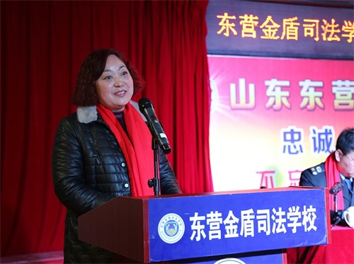 ���f��������ɽ�|�|�I(y��ng)���˾���W(xu��)У¡���e����ĩ���ô��(hu��)�߼��L(zh��ng)��(hu��)