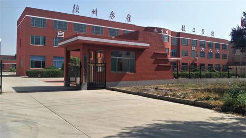 �|��������ͨ���I(y��)�����W(xu��)У�k�W(xu��)����Щ��ɫ��