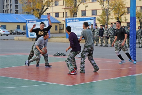 ɽ�|�|�I���˾���W(xu��)У¡���e�еڶ��á���Է�����@��ِ