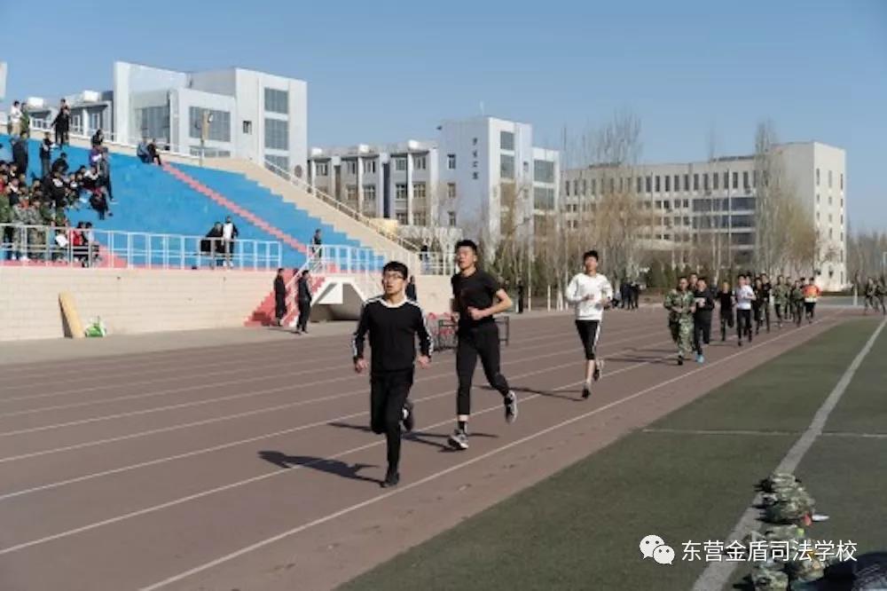 ɽ�|�|�I���˾���W(xu��)У���ڸ߿�����������ܿ�ԇȡ��ͻ���ɿ�  