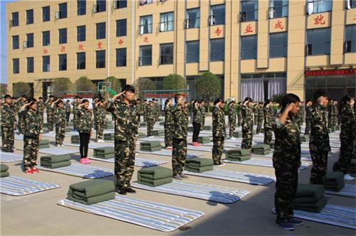 ��ɽ�I(y��)�W(xu��)Уӆ�����B(y��ng)��λ����Щ��