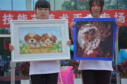 ���ǿƼ����W(xu��)У��ʮ�Čá����˵��_(t��i)���c����չ�������L(zh��ng)����P(y��ng)�ԏ�(qi��ng)���ġ����ܹ�(ji��) 