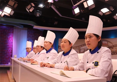 �W(xu��)����Ʒ���� �́�(l��i)ɽ�|�{(l��n)���I(y��)�W(xu��)У��