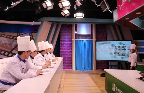 �W(xu��)����Ʒ���� �́�(l��i)ɽ�|�{(l��n)���I(y��)�W(xu��)У��