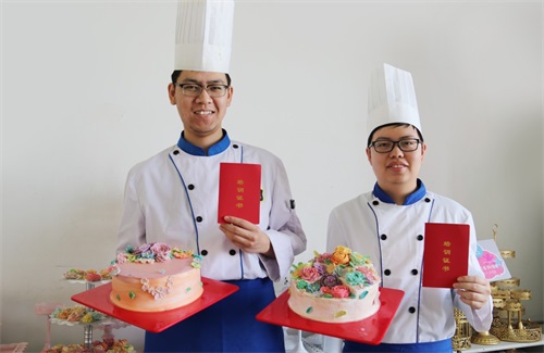 �W(xu��)����Ʒ���� �́�(l��i)ɽ�|�{(l��n)���I(y��)�W(xu��)У��