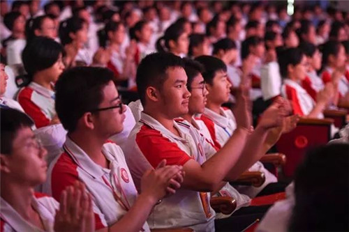 ɽ�|�|�I���˾���WУ300���W�����Ӗ|�I��6.26�����H�������������