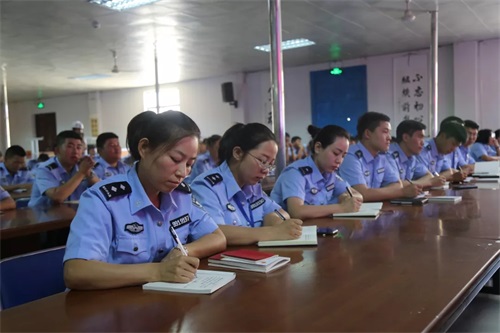 �����R��˼���x�����B(y��ng)������Ӗ(x��n)����ɽ�|�|�I(y��ng)���˾���W(xu��)У�ɹ��e�k