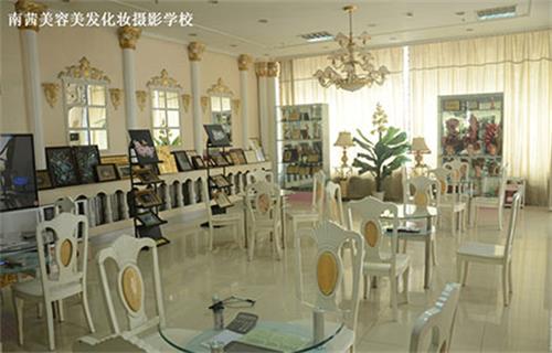 ���u�����������l(f��)�I(y��)��Ӗ(x��n)�W(xu��)У��ô�ӣ�