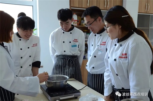 ��W(xu��)���ڲ��z�����c�W(xu��)У���Ӽ�����Ӗ(x��n) �ի@�M�M