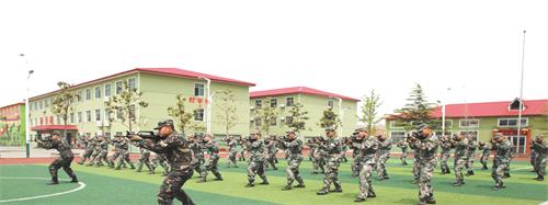 �R�������еȌ��I(y��)�W(xu��)У�к��k�W(xu��)��(y��u)��(sh��)��