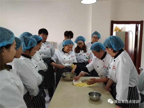 ���_���z�ٌWУ�����ڷš��r�� ��Ԫ�듌���c������n����