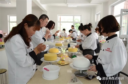 ���_���z�ٌWУ�����ڷš��r�� ��Ԫ�듌���c������n����