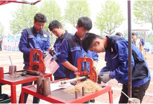 ɽ�|ʡ���з���(w��)�����W(xu��)Ժ�И���̹���W(xu��)Ժ����