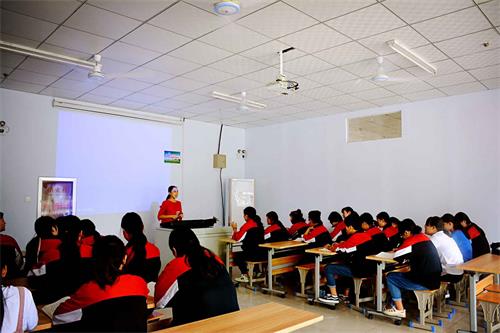 ��ʲô�@ô�����x������ǿƼ����W(xu��)У��