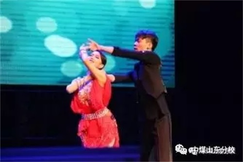 �Ї�ú�V�Ĺ��Fˇ�g(sh��)�W(xu��)�����H���й��I(y��)�W(xu��)У�������I(y��) 2019�������_ʼ�ˣ�