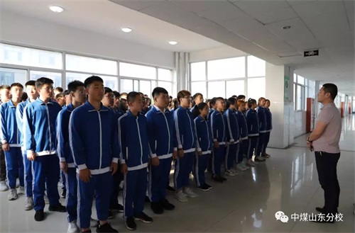 �Ї�ú�V�Ĺ��Fˇ�g(sh��)�WУɽ�|��У���ܽ^У�@���� ��(g��u)�����CУ�@