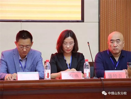 中國煤炭文工團藝術(shù)學校山東分校參加濰坊市中外舞蹈交流協(xié)會第二次會員代表大會 中國煤炭文工團藝術(shù)學校山東分校參加濰坊市中外舞蹈交流協(xié)會第二次會員代表大會