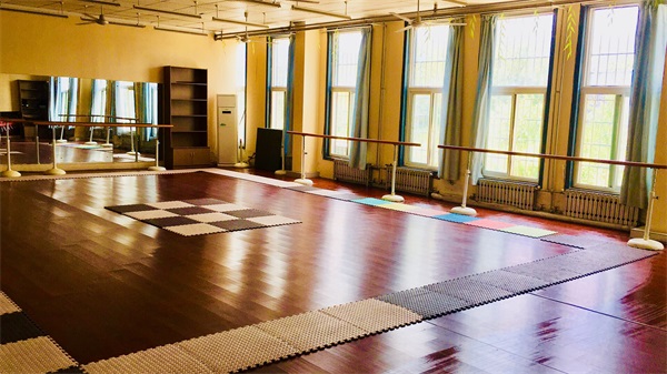 ɽ�|�I(y��)�����W(xu��)У�Æ����W(xu��)У�����(y��n)����