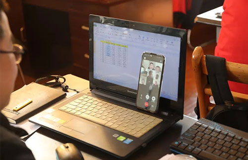 ���ݽ�ͨ�I(y��)�еȌ��I(y��)�W(xu��)У��ȡ��һ��(du��)һ����ͨ���o�W(xu��)�����N�����P(gu��n)��