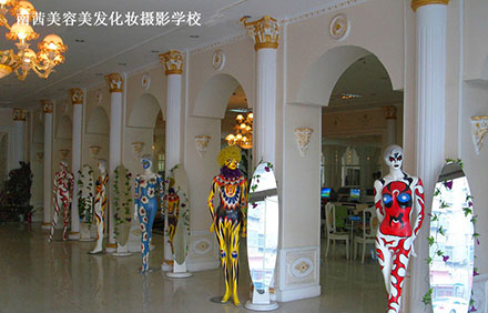 ���u�����������l(f��)�I(y��)�W(xu��)У�������n�̶��W(xu��)��Щ��