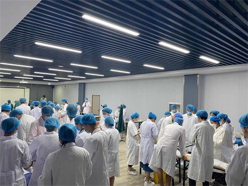 ɽ�|���ڵV�I(y��)���F(tu��n)�߼������W(xu��)У�_չ���ܲ�����ԇ��Ӗ(x��n)���e�O��(y��ng)����