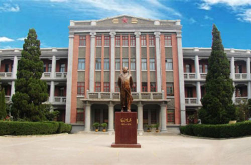 ��������ɭ�����W(xu��)У����ȥ�����ϴ�W(xu��)��