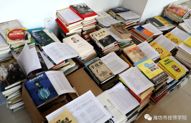 �H�������W(xu��)Ժ�����x�S��ٛ�D���䌍(sh��)У�D���^