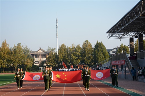 ���������W(xu��)У�m�όW(xu��)��(x��)�׽̣�