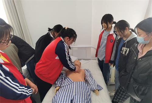 山東龍礦高級技工學(xué)校2021年醫(yī)學(xué)技能培訓(xùn)等你來 山東龍礦高級技工學(xué)校2021年醫(yī)學(xué)技能培訓(xùn)等你來